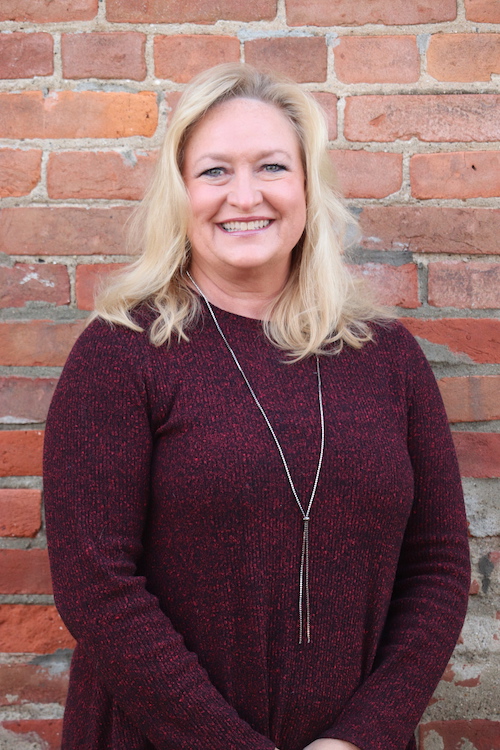 julie insurance agent